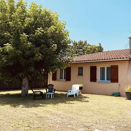 Cozy House With Garden In La Teste-de-Buch
